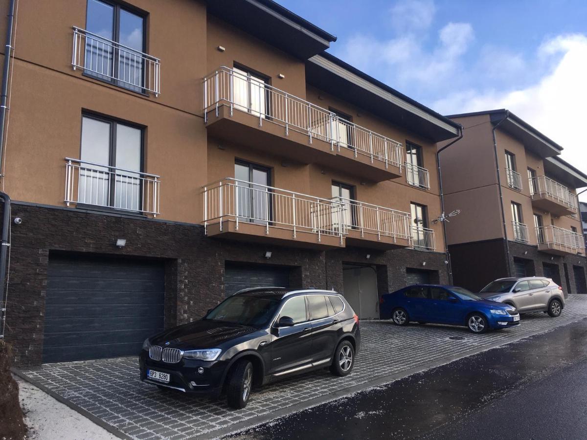 Apartmany Na Vyhledech Loučná pod Klínovcem Eksteriør bilde